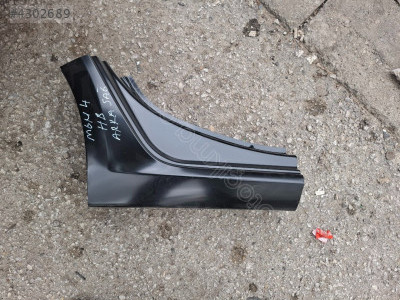 Megan 4 hecbek macbiyel saci sag arka kisim