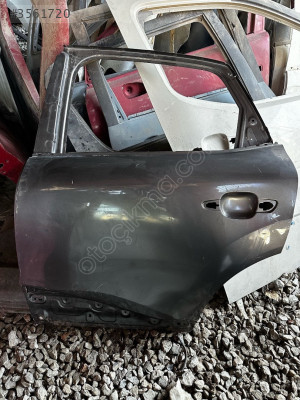Citroen c4 x sol arka kapı çıkma