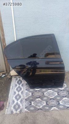 BMW E90 SAĞ ARKA KAPI