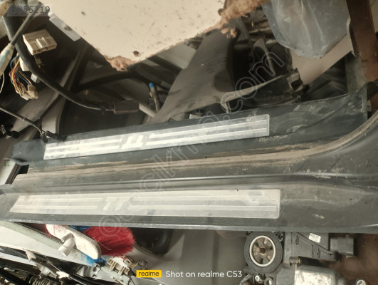 AUDI TT KAPI EŞİK BAKALİT
