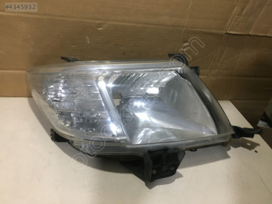 2010-2014 TOYOTA HILÜX SAĞ FAR HATASIZ YAN SANAYİ