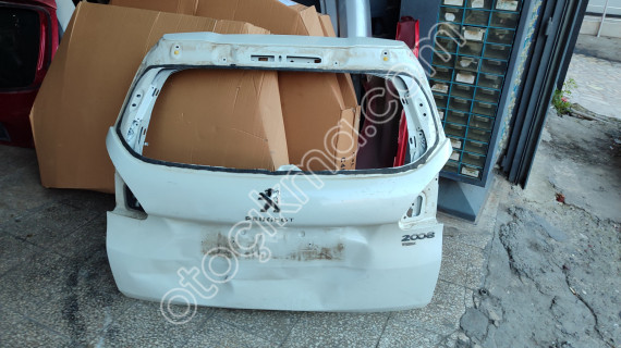 Peugeot 2008 arka bagaj kapaği