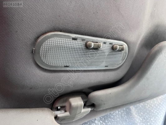 Renault Megane 2 tavan lambası