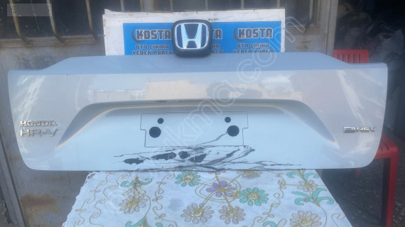 HONDA HR-V ARKA BAGAJ KAPAĞI BAKALİTİ