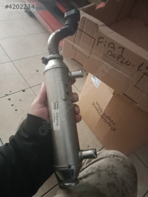 Fiat Doblo 1.9 JTD EGR soğutucu valeo kod 55181418