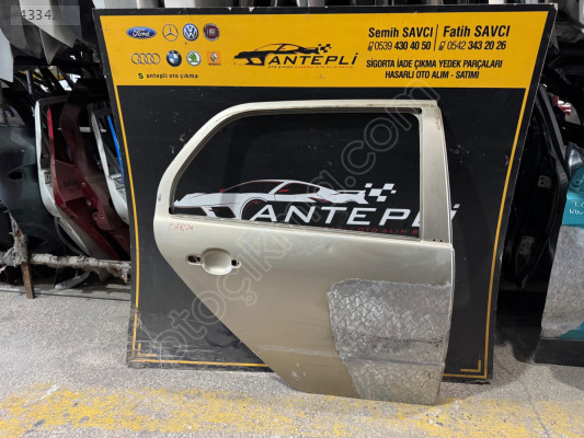 SKODA FABİA SAĞ ARKA KAPI ÇIKMA ORİJİNAL
