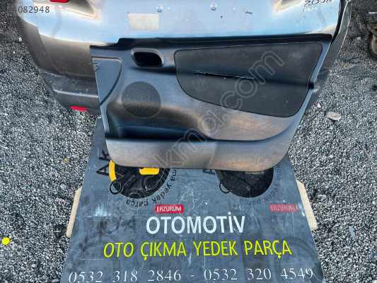 Peugeot 207 Sağ ön Kapı Döşemesi Orjinal Çıkma