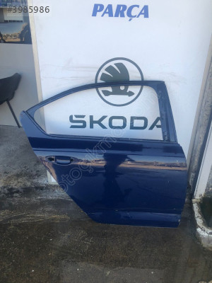 ÇIKMA SKODA OCTAVİA SAĞ ARKA KAPI