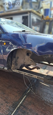 AUDİ A3 2000 MODEL Sağ ön çamurluk