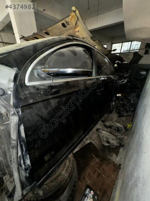 AUDİ Q7 SOL ÖN KAPI KONUK OTO