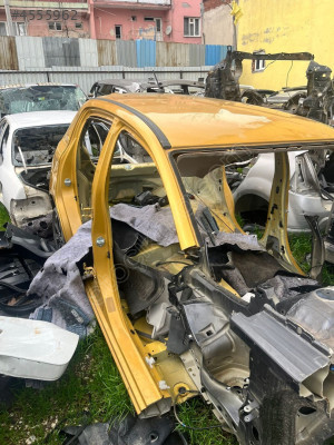 MİTSUBISHİ SPACE STAR SAĞ ARKA ÇAMURLUK