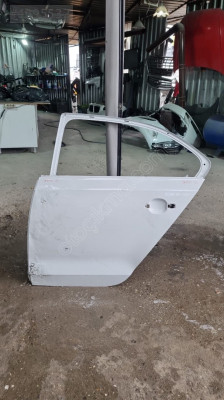 Wolksvagen jetta 2014 model sol arka kapi