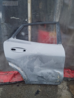 Ford Puma 2020 sağ arka kapı