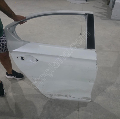 2020/2024 HONDA CITY BEYAZ SAĞ ARKA KAPI ORJINAL