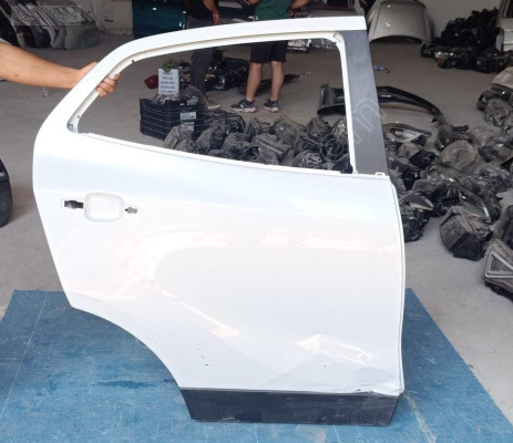 2013/2018 OPEL MOKKA X BEYAZ SAĞ ARKA KAPI ORJINAL LOKALLİK