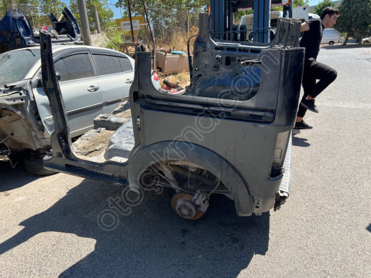 FORD CONNECT SOL ARKA ÇAMURLUK ORJİNAL ÇIKMA