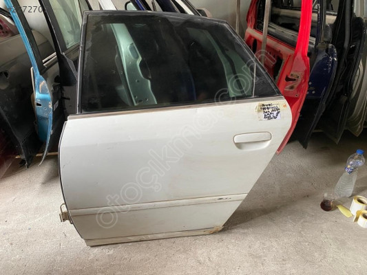 AUDİ A6 SOL ARKA KAPI CAMI 2000-2005 MODEL ORJİNAL