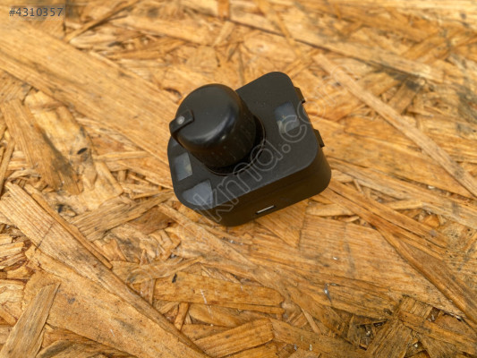 AUDİ A1 A4 A6 A8 Q7 AYNA TUŞU AYNA DÜĞMESİ 8E0959565A