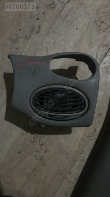 Ford Focus sol üfleme ızgara