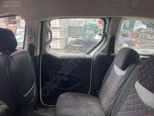 PEUGEOT PARTNER TEPEE  -   ARKA KOLTUK