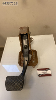 1K1723143F 1K1721117H  audi a3 2010 otomatik  fren pedalı