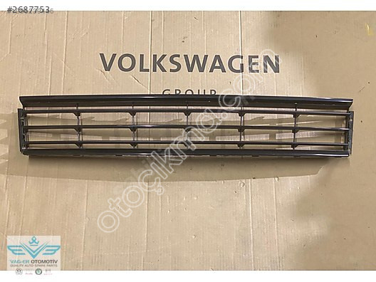 PASSAT B7 2011 ÖN TAMPON ORTA IZGARASI TRENDLİNE 3AA853671