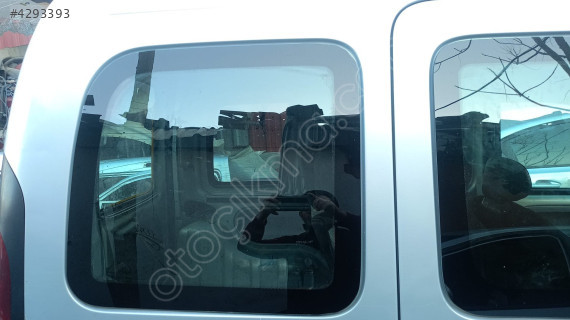 renault kangoo sağ arka kelebek camı