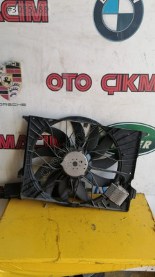 Mercedes E Serisi W212 kasa Fan motoru (A2125000493)