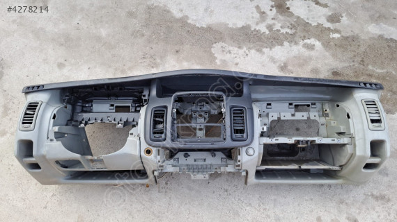 renault trafic 2008 çıkma orjinal boş göğüs/torpido (son fiyat)