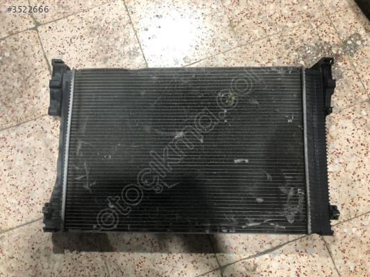 MERCEDES C SERİSİ W204 SU RADYATÖRÜ 2045002803