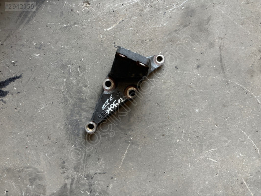 Toyota corolla 1.6 vvti 3zz motor bağlantı kulağı