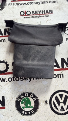 5N0858565 vw tiguan 2015 direksiyon kolonu üst kaplaması