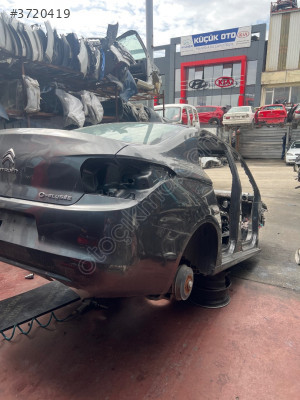 Citroen c elize sağ arka kesme çamurluk
