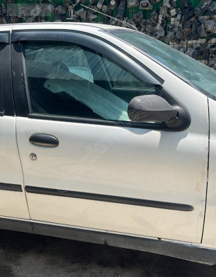 FİAT PALİO SAĞ ÖN KAPI ÇIKMA