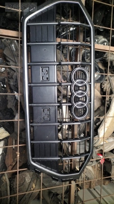 Audi Q3 panjur çıkma