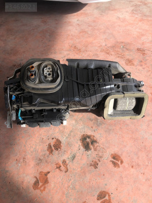 AUDİ A3 KALORİFER KAZANI. 1K1819515
