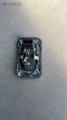 Opel Corsa C sağ ön kapı cam düğmesi