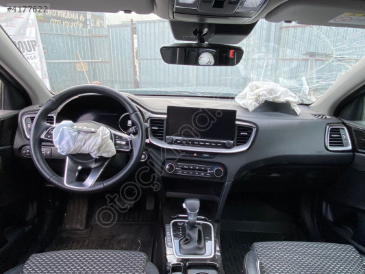 KİA XCEED MULTİMEDYA SÖKME HATASIZ