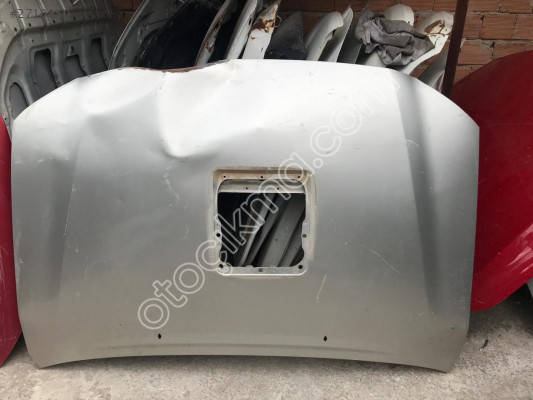 2012-2014 Toyota Hilux Kaput Çıkma Yedek Parça