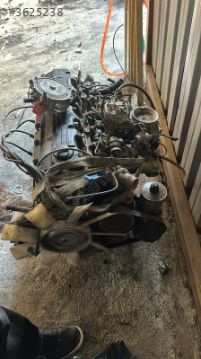 MERCEDES W124 E300 KOMPLE HATASIZ DOLU MOTOR