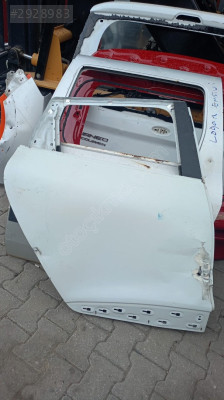 RENAULT CLİO 4 SAĞ ARKA KAPI