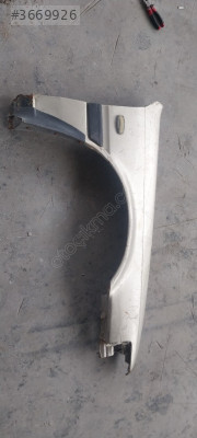 Mazda 626 Sağ Ön Çamurluk