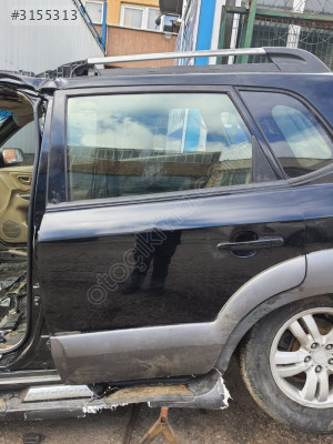 HYUNDAİ TUCSON SOL ARKA KAPI