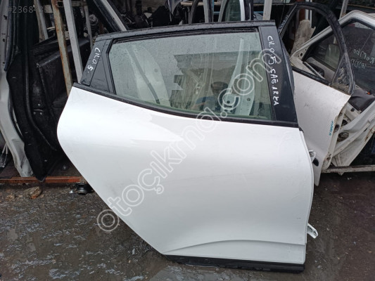 RENAULT CLİO 5 SAĞ ARKA KAPI KONUK OTO