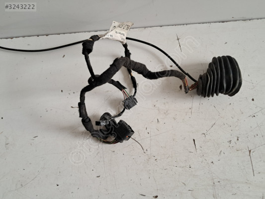 AUDİ A3 - 2002 MODEL SOL ARKA KAPI TESİSATI