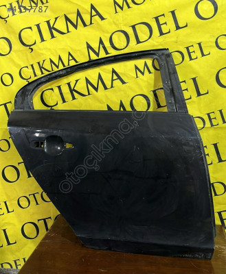 VOLVO S60 SAĞ ARKA KAPI