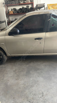 Symbol sol ön kapı