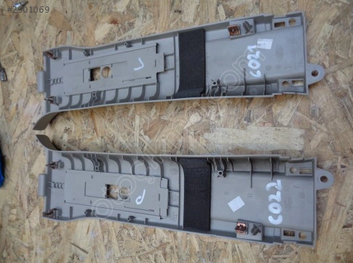 Ford Transit Custom SAĞ-SOL ORTA DİREK KAPAĞI