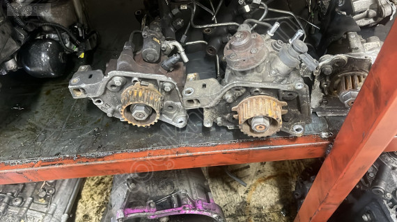Peugeot 1.6 dv6 dizel Euro 5 mazot pompası çıkma