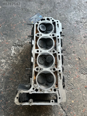 Mercedes 57 01 silindir kapağı